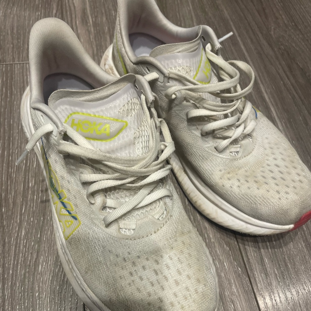 Hoka Mach 6